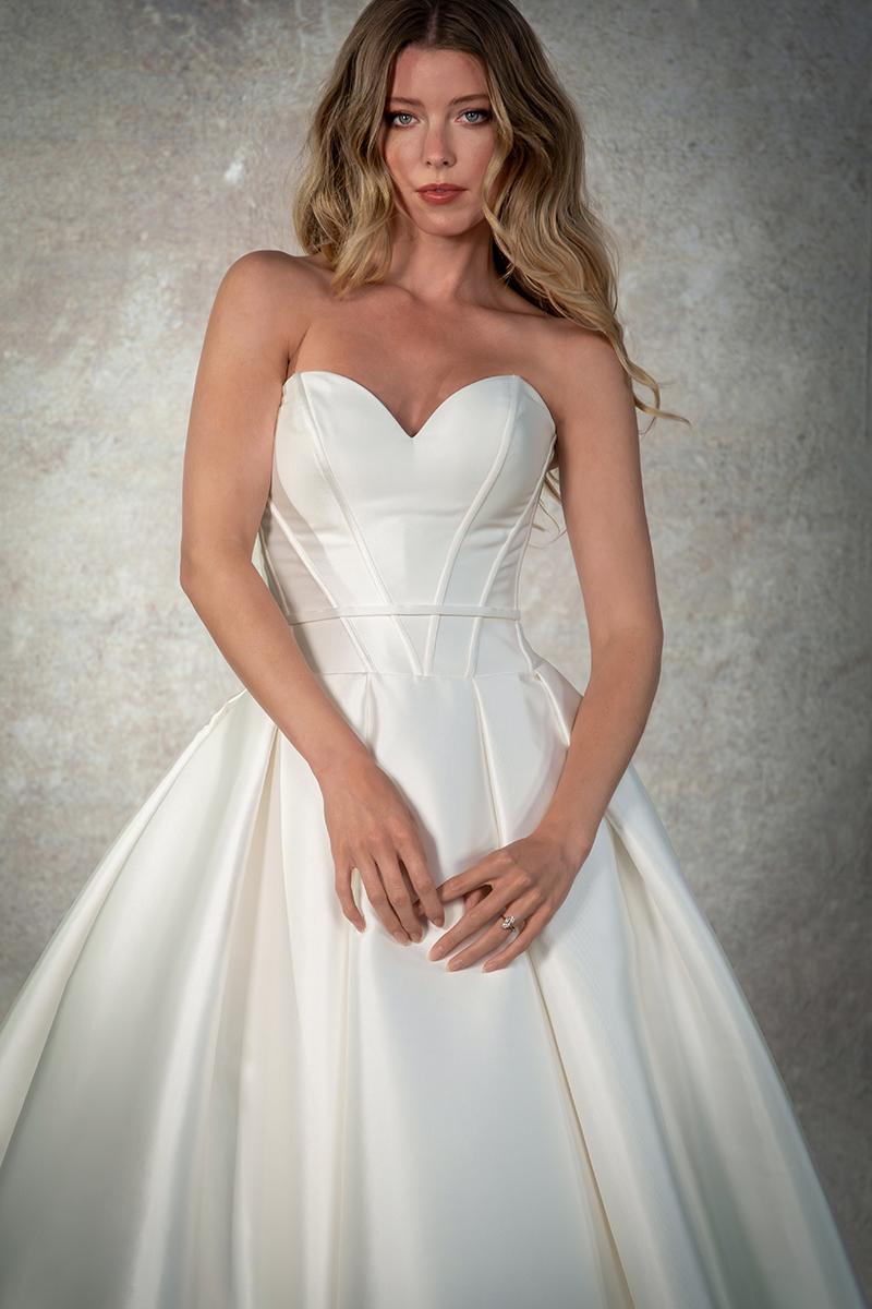 Essense Bridal Collection Style Number D4117 - 5