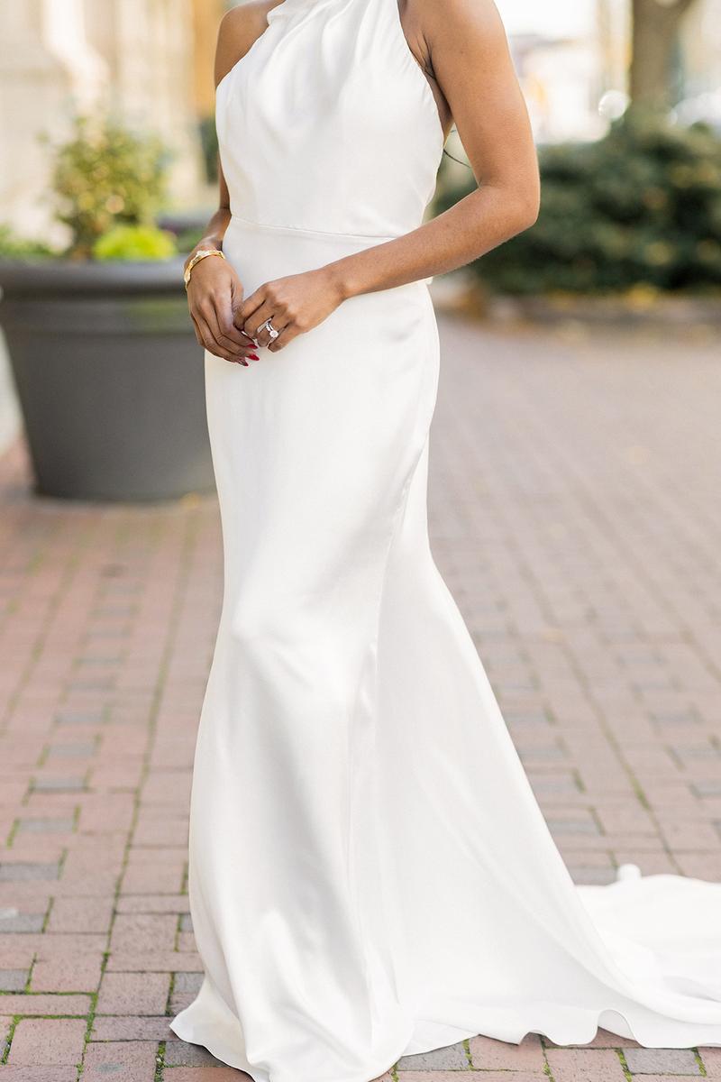 Essense Bridal Collection Style Number D4123 - 10