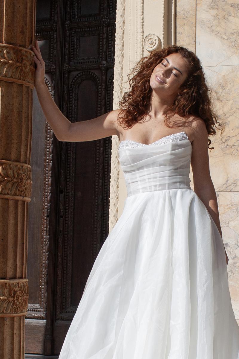 Essense Bridal Collection Style Number D4124 - 6