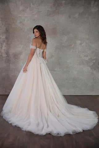 Essense Bridal Collection Style Number D4130 - 2