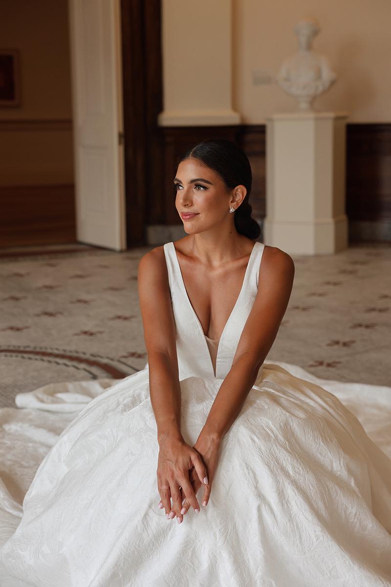 Essense Bridal Collection Style Number D4140 - 4