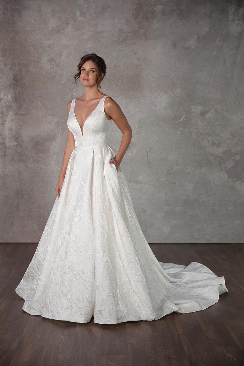 Essense Bridal Collection Style Number D4140 - 7