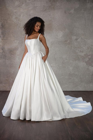 Essense Bridal Collection Style Number D4145 - 5