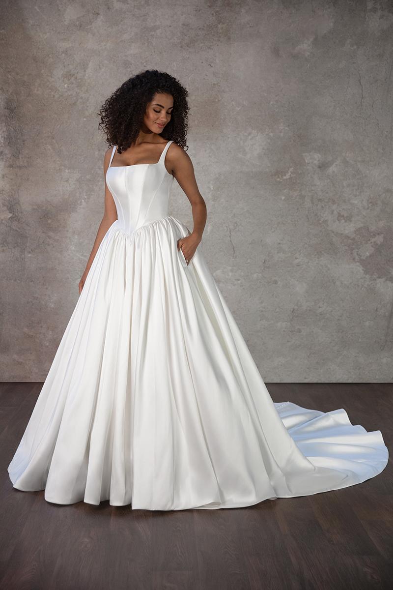 Essense Bridal Collection Style Number D4145 - 5