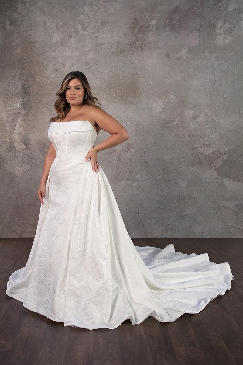 Essense Bridal Collection Style Number D4149 - 8