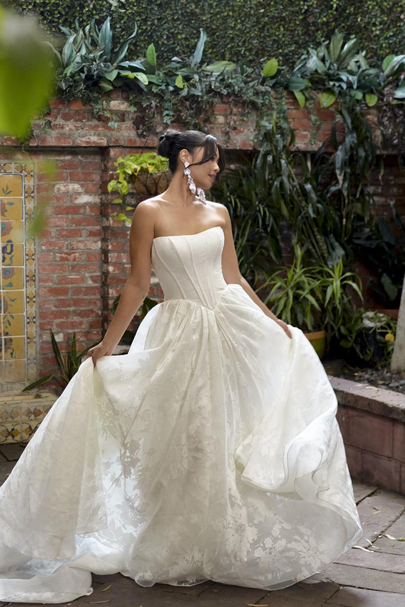 Essense Bridal Collection Style Number D4158 - 1