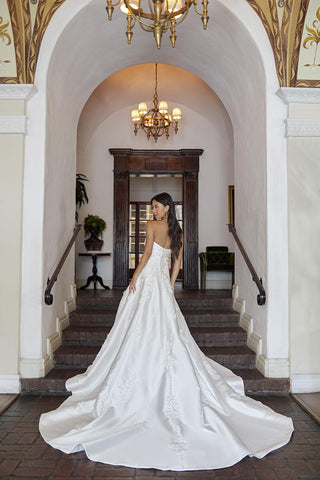 Essense Bridal Collection Style Number D4195 - 2