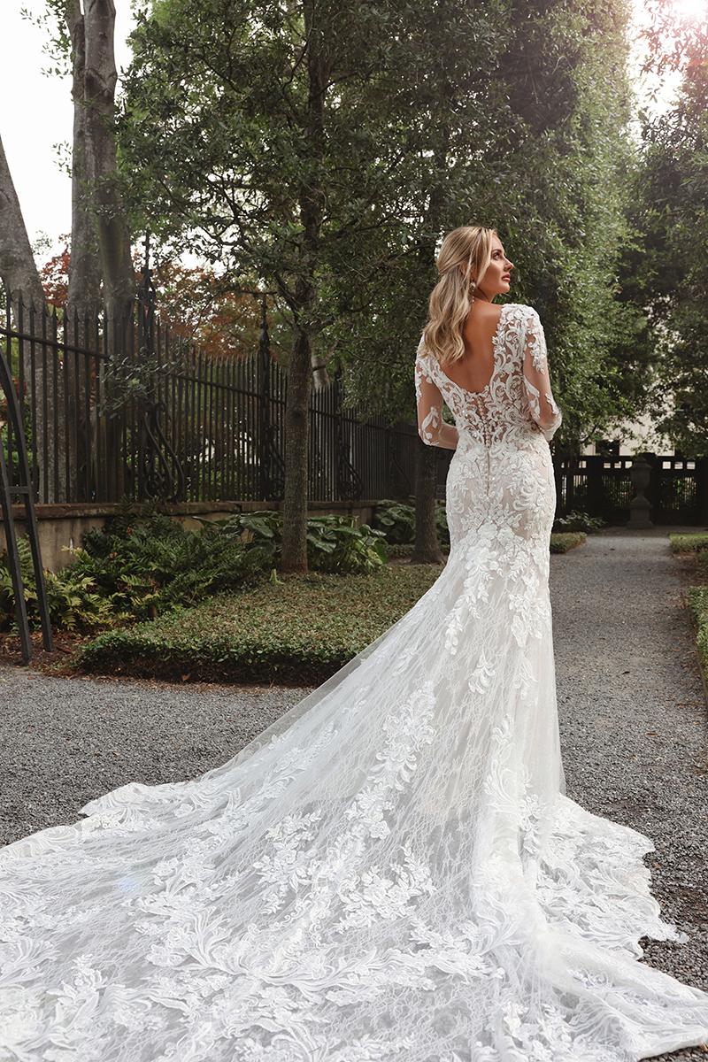 Essense Bridal Collection Style Number D4213 - 2