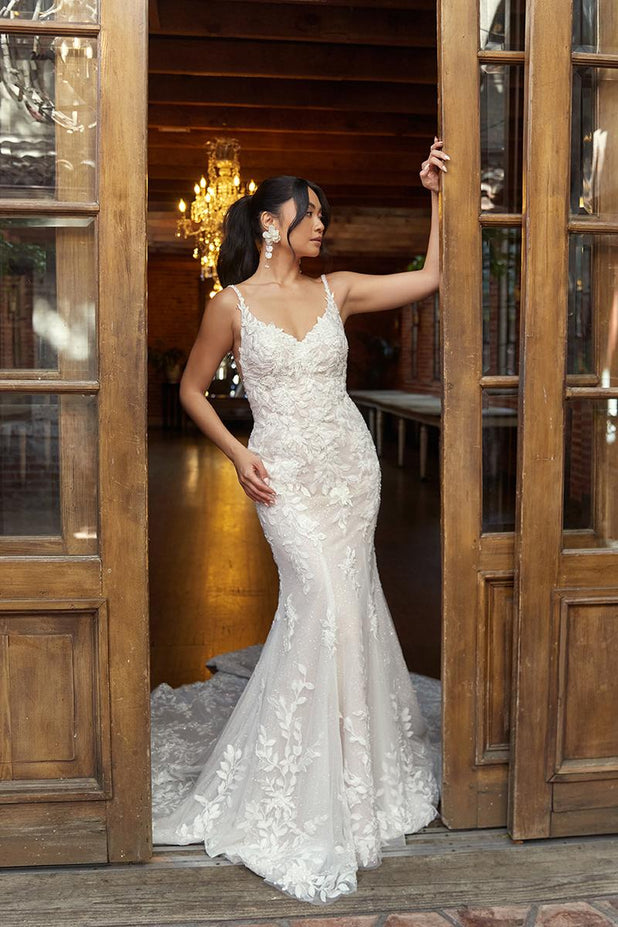 Essense Bridal Collection Style Number D4223 - 1