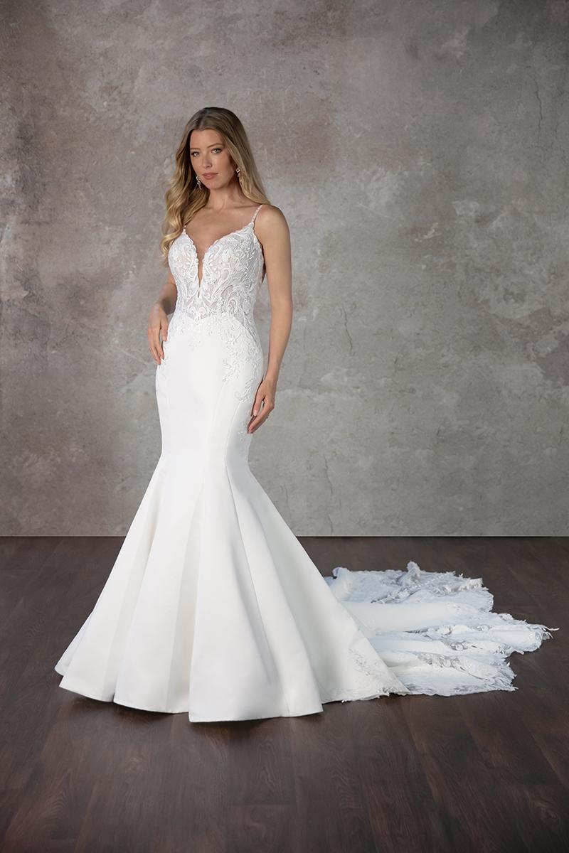 Essense Bridal Collection Style Number D4226 - 3