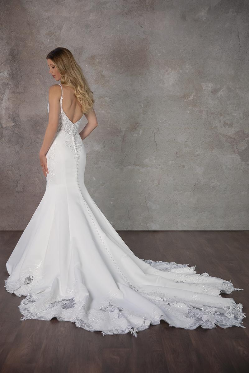 Essense Bridal Collection Style Number D4226 - 4