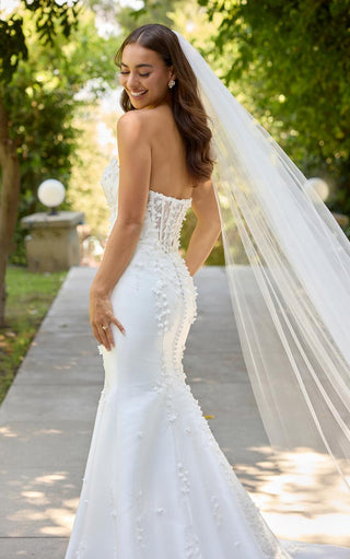 Essense Bridal Collection Style Number D4257 - 2