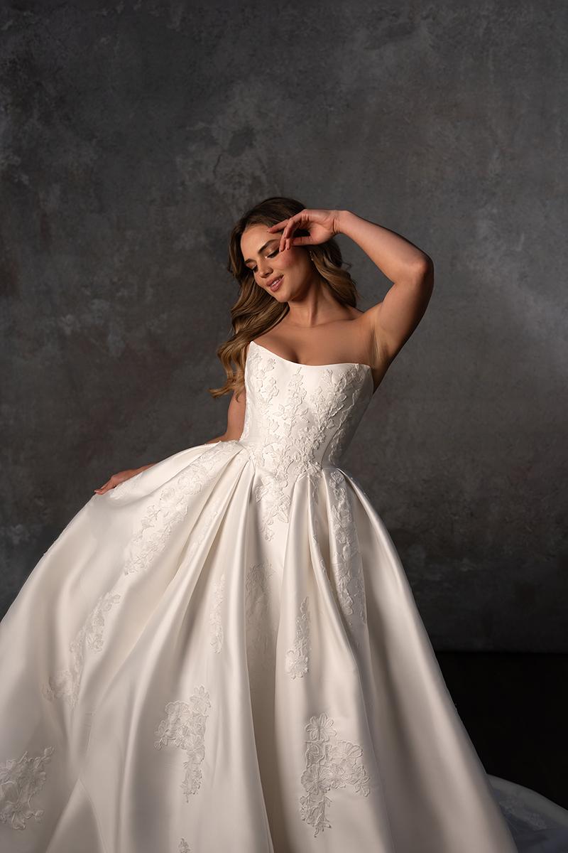Essense Bridal Collection Style Number D4265 - 8