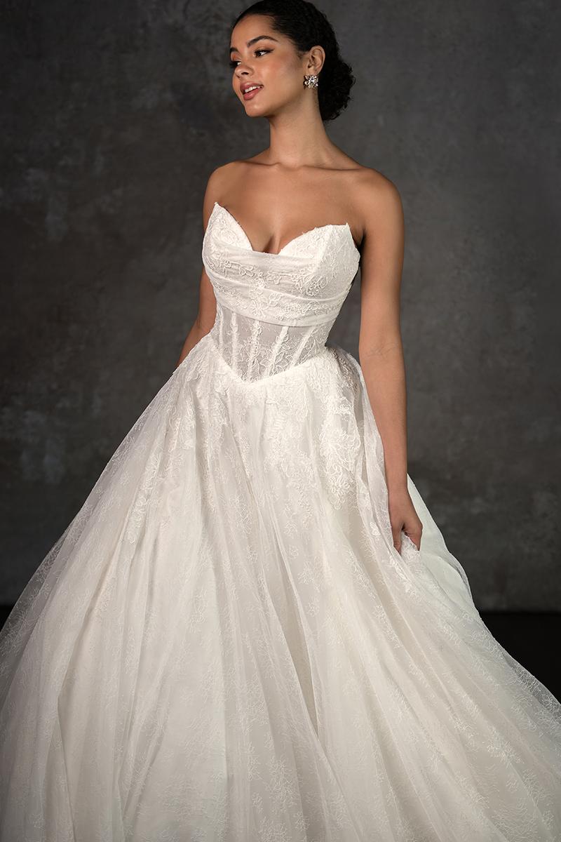 Essense Bridal Collection Style Number D4270 - 5