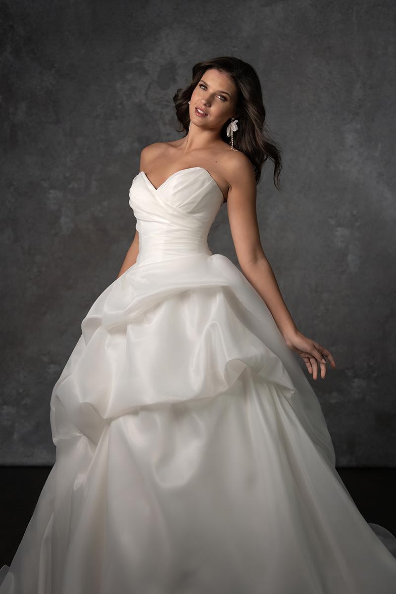 Essense Bridal Collection Style Number D4296 - 4