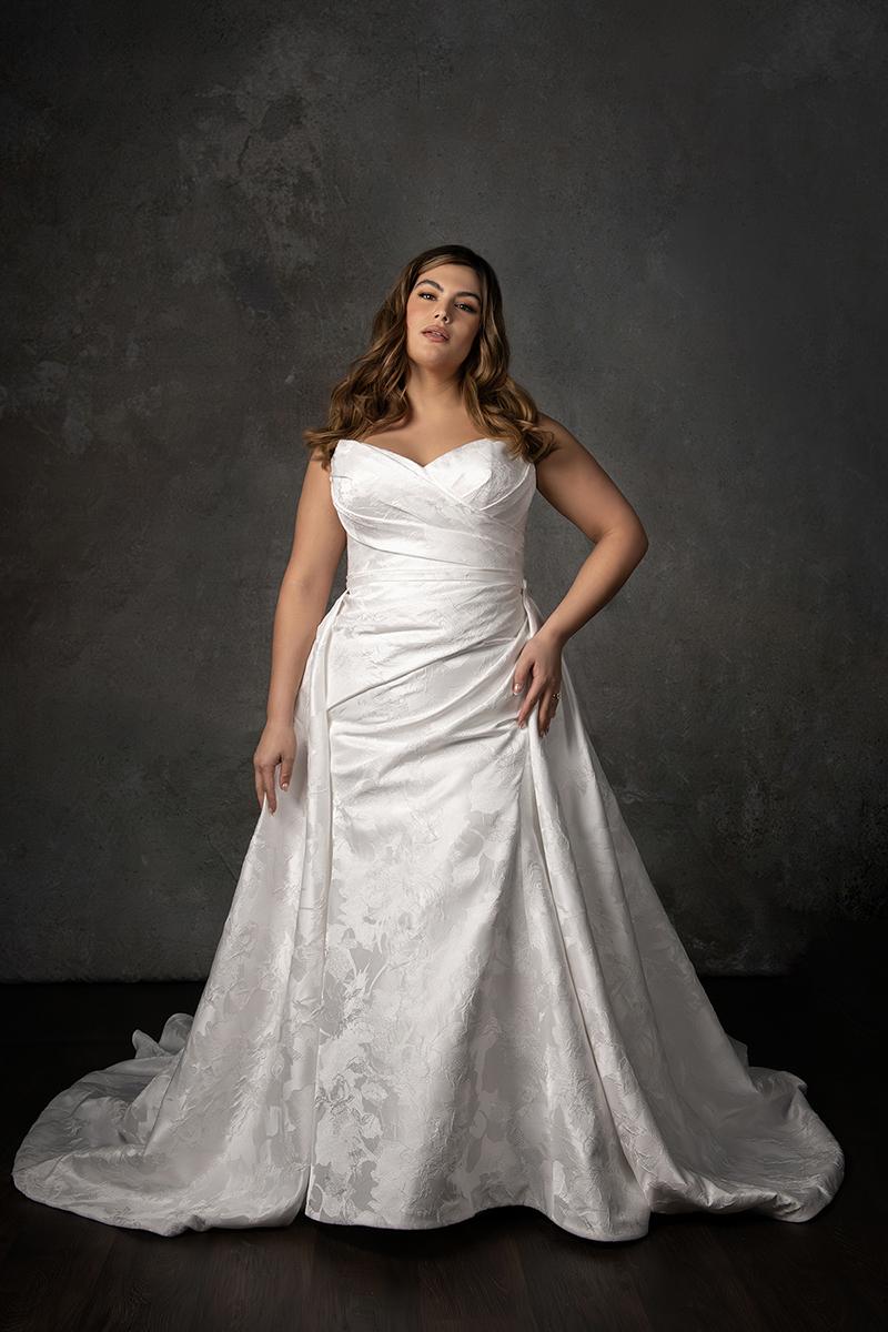 Essense Bridal Collection Style Number D4300 - 3