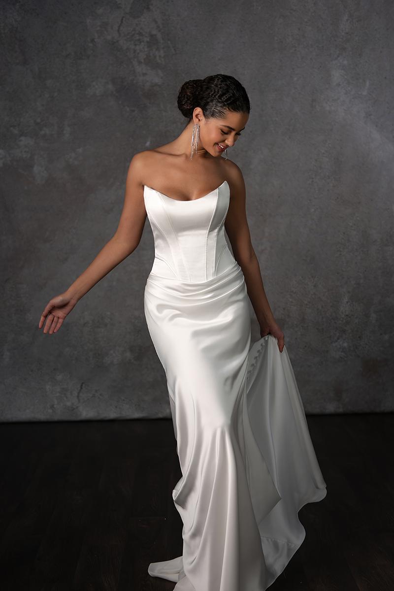 Essense Bridal Collection Style Number D4321 - 3