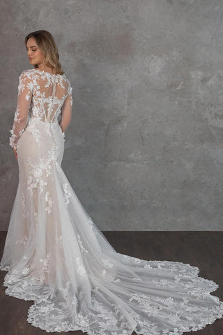 Essense Bridal Collection Style Number D4329 - 2