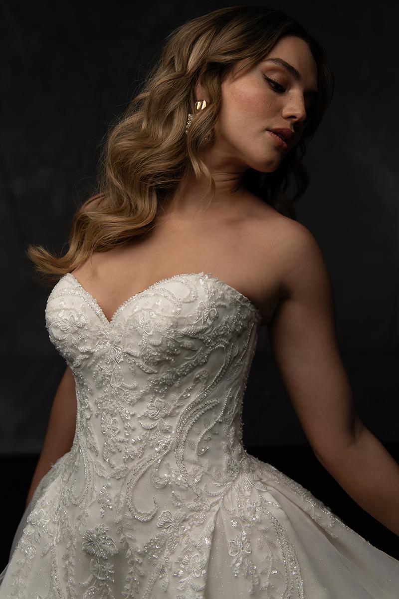 Essense Bridal Collection Style Number D4331 - 5