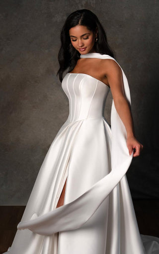 Essense Bridal Collection Style Number D4389 - 4