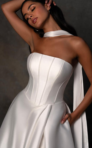 Essense Bridal Collection Style Number D4389 - 5