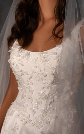 Essense Bridal Collection Style Number D4471 - 6