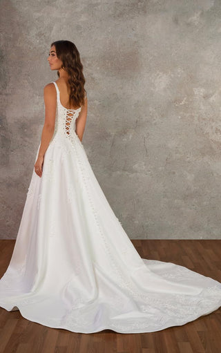 Essense Bridal Collection Style Number D4471 - 4