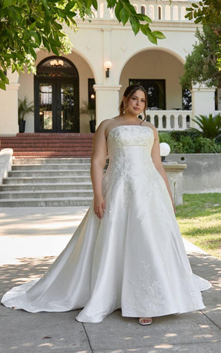 Essense Bridal Collection Style Number D4479 - 8