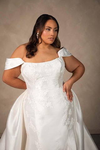 Essense Bridal Collection Style Number D4493 - 10