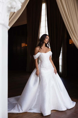Essense Bridal Collection Style Number D4493 - 1