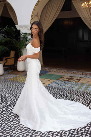 Essense Bridal Collection Style Number D4493 - 12