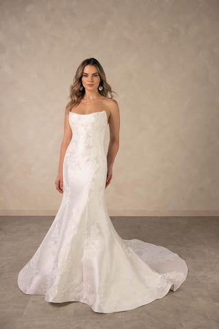 Essense Bridal Collection Style Number D4493 - 11