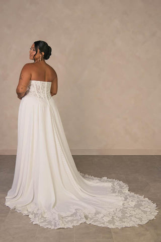 Essense Bridal Collection Style Number D4504 - 9