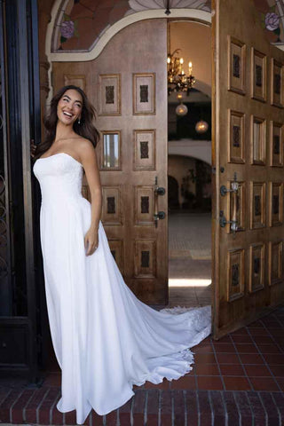 Essense Bridal Collection Style Number D4504 - 1