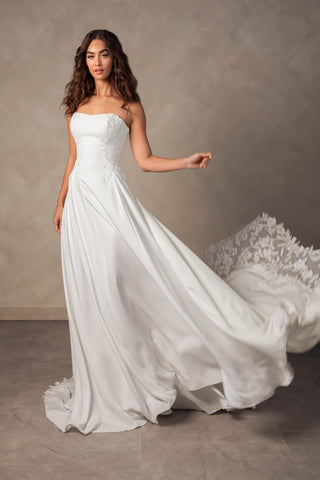 Essense Bridal Collection Style Number D4504 - 4