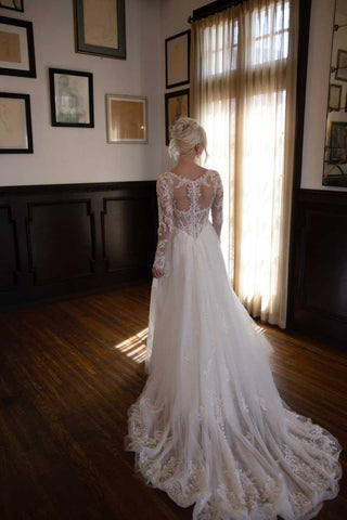 Essense Bridal Collection Style Number D4577 - 2