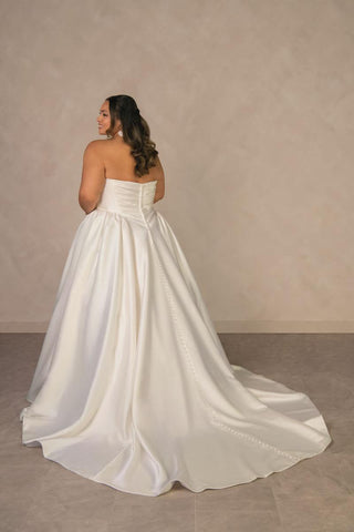 Essense Bridal Collection Style Number D4602 - 6