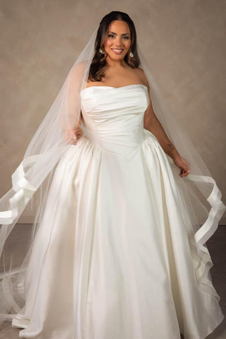 Essense Bridal Collection Style Number D4602 - 10
