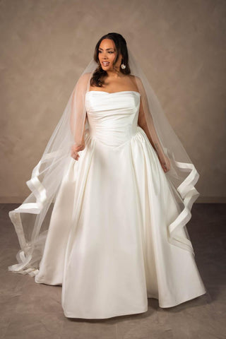 Essense Bridal Collection Style Number D4602 - 8