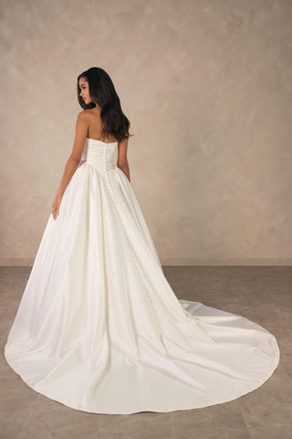Essense Bridal Collection Style Number D4602 - 4