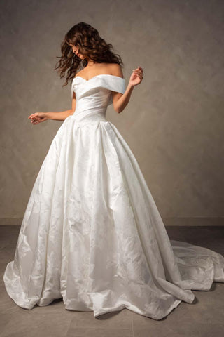 Essense Bridal Collection Style Number D4604 - 3