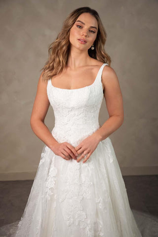 Essense Bridal Collection Style Number D4620 - 11