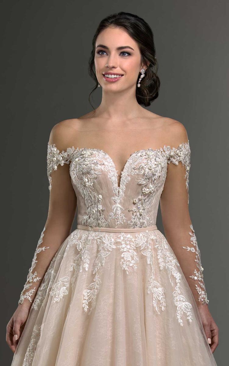 Martina Liana Bridal Collection Style Number Bess_Simone - 4
