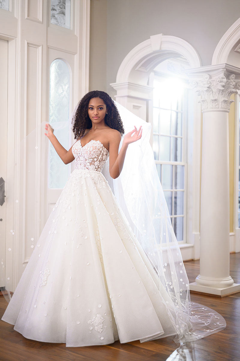 Martina Liana Luxe Style Number LE1102 - 1