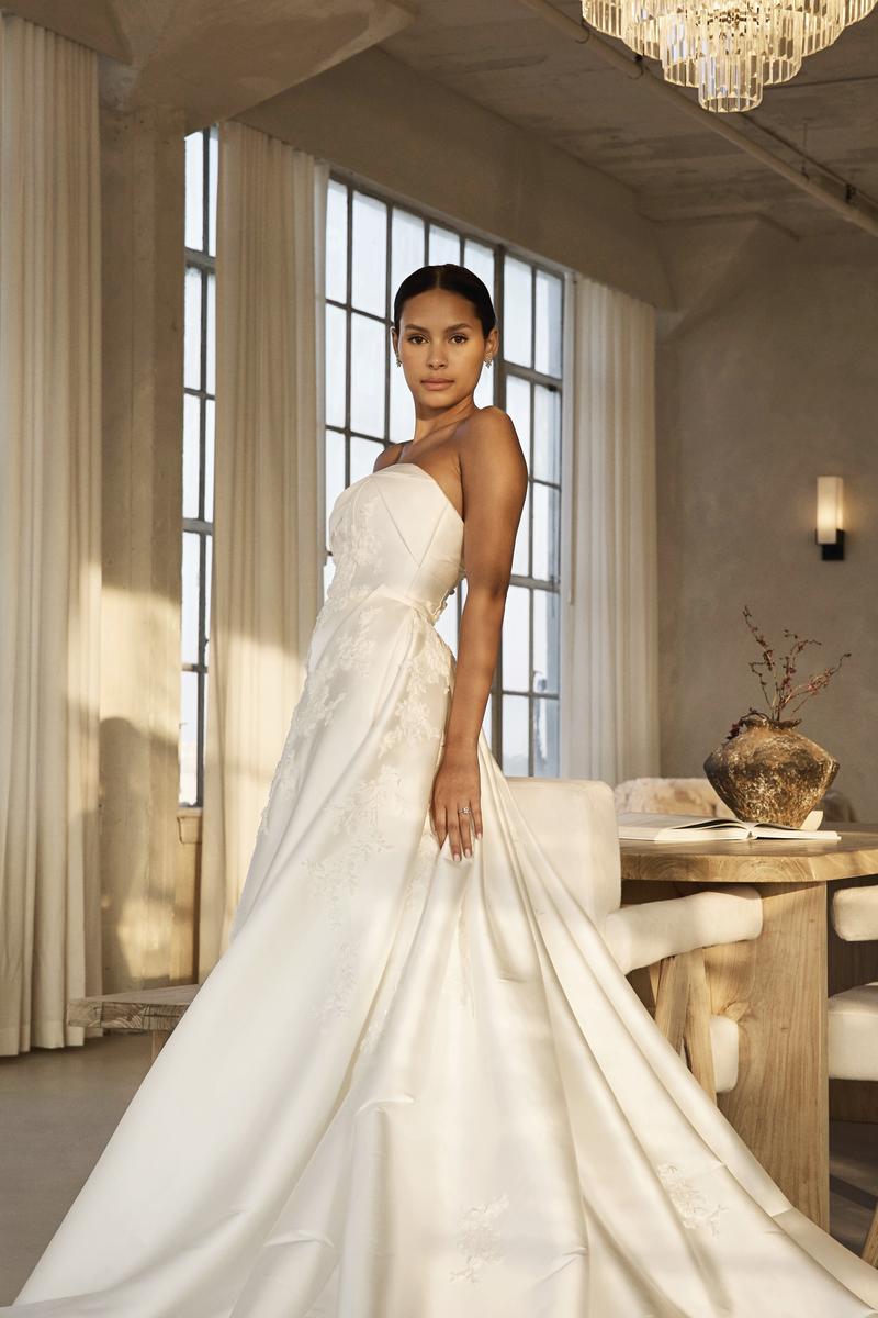 Martina Liana Luxe Style Number LE1357 - 6
