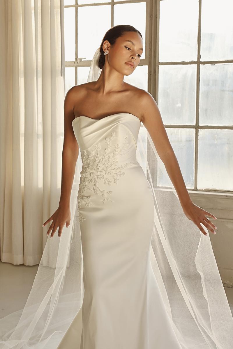 Martina Liana Luxe Style Number LE1357 - 7