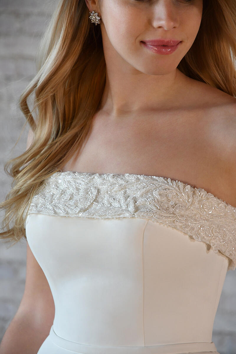 Stella York Style Number 7045 - 22