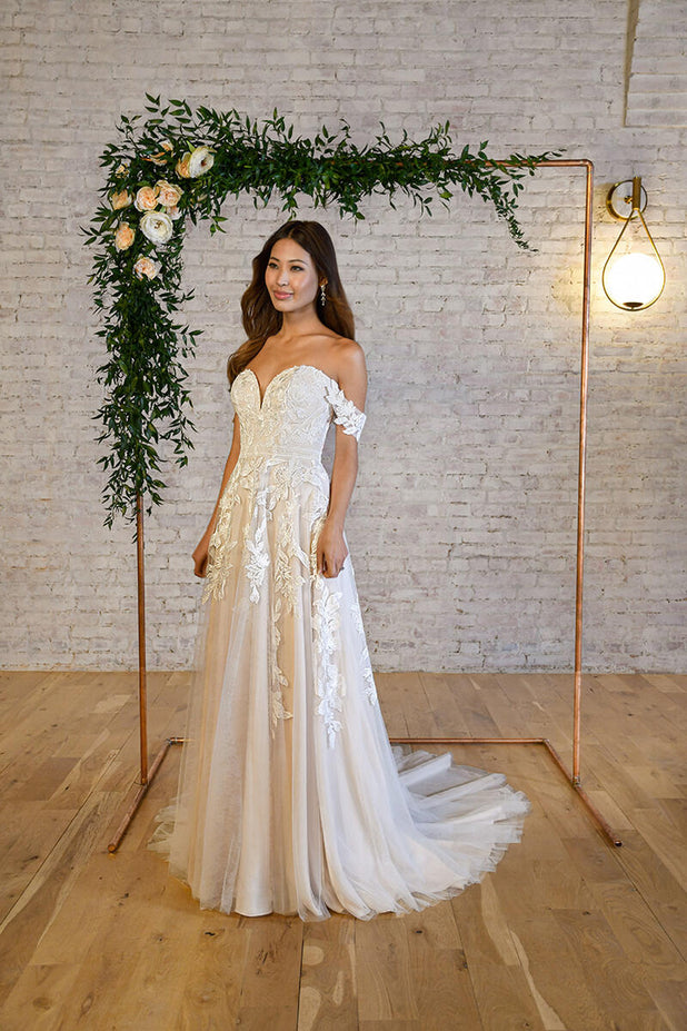 Stella York Style Number 7332 - 1