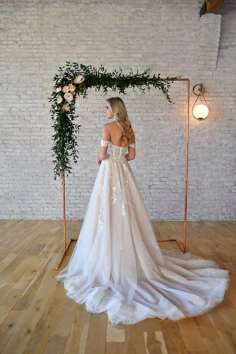 Stella York Style Number 7372 - 4