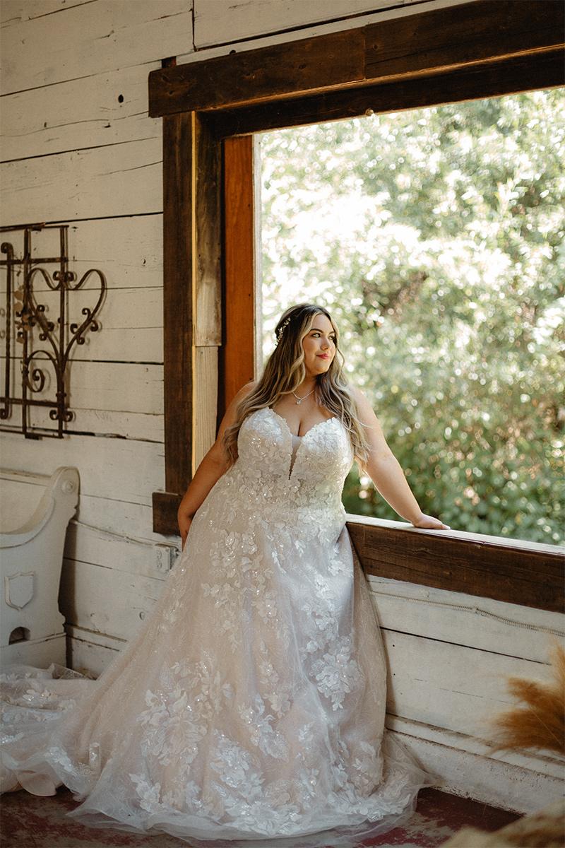Stella York Style Number 7404 - 7
